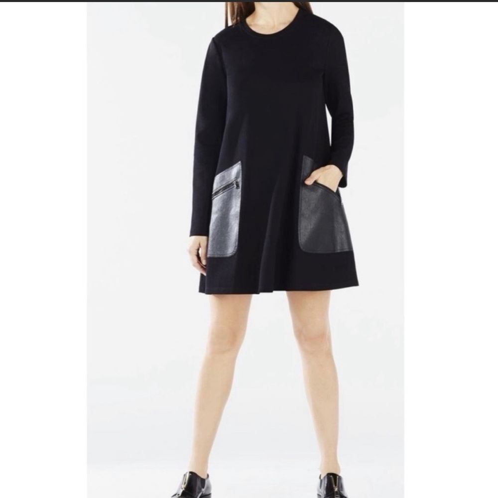 BCBG brand new size M leather style pockets